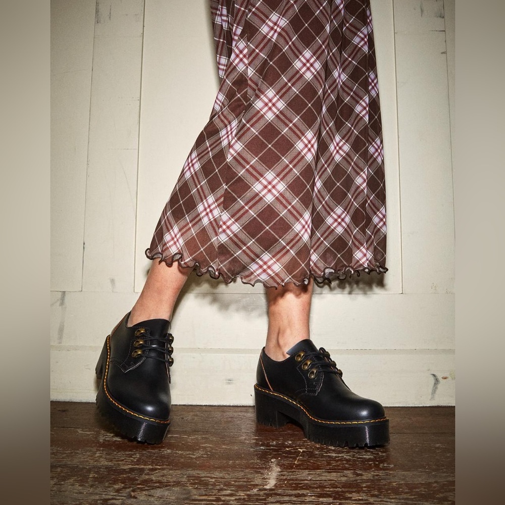Doc Martens Heeled Boots -LAST PAIR - Picture 2 of 14